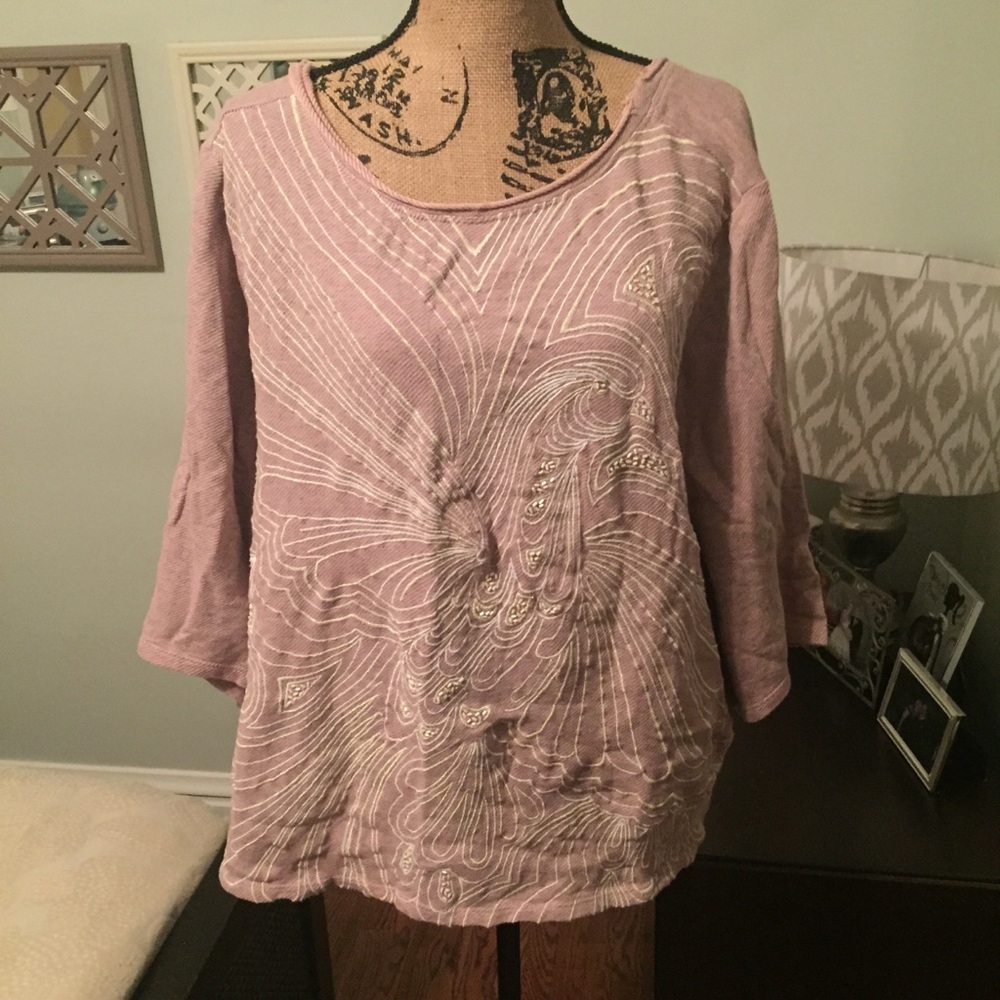 Beautiful Embroidered Sweatshirt